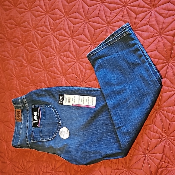 Lee womans midrise regular fit straight jeans Sz. 24 petite NWT - Picture 1 of 5